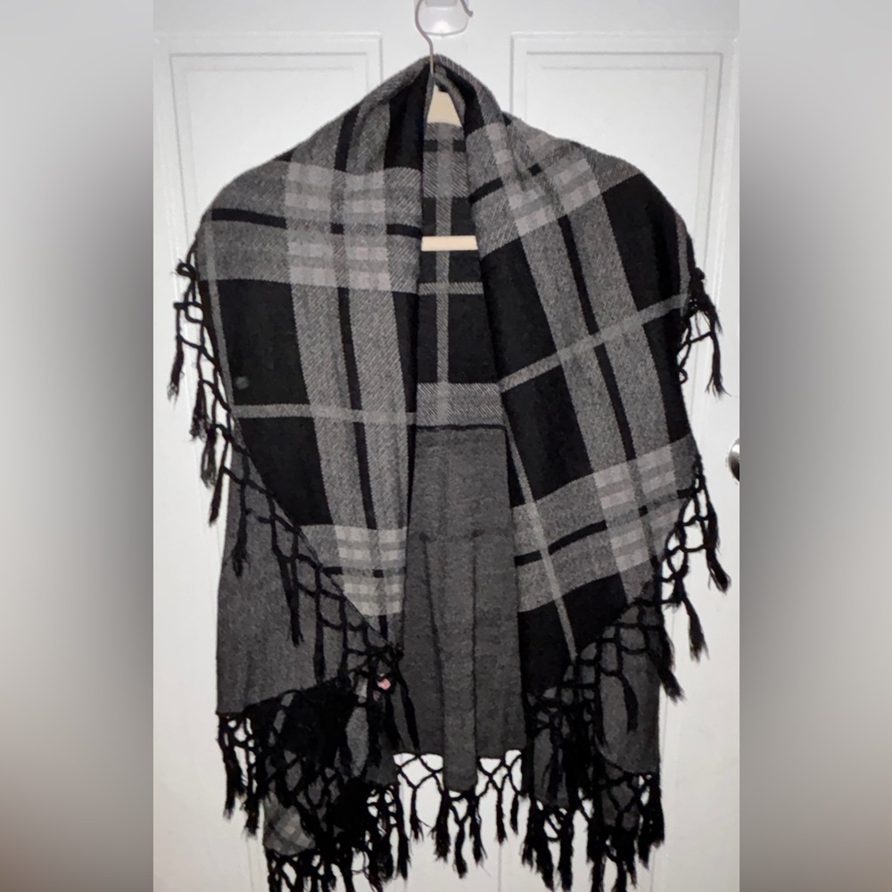 BOHO Color block Plaid Black and Gray Women's Vest~OS